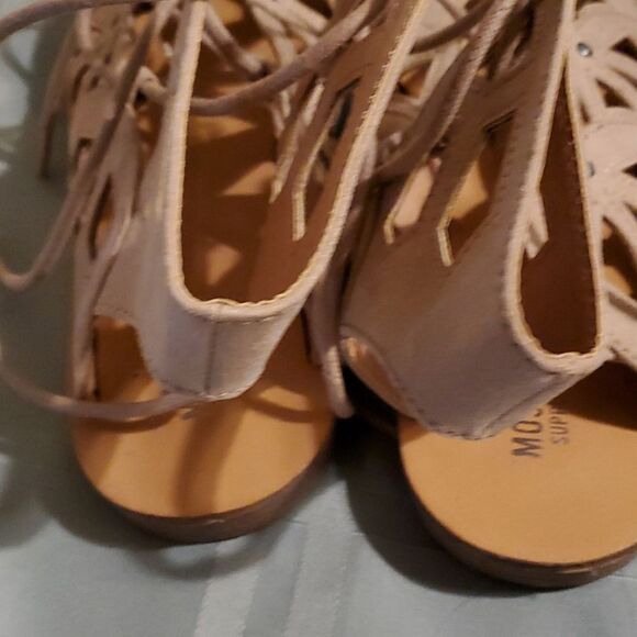 MOSSIMO WOMAN SANDAL GLADIATOR  BEIGE  SHOES 7 1/2 - Picture 3 of 6